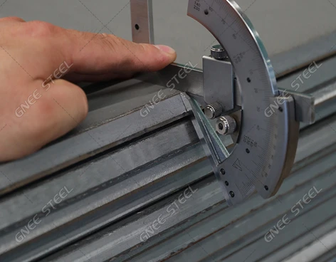 info-472-368